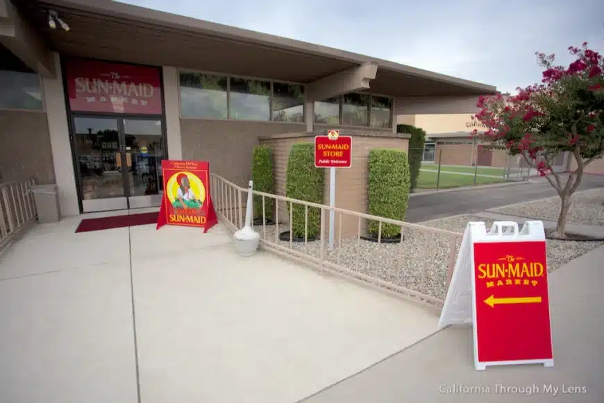 The Sun-Maid Market Store Entrance The Sun-Maid Market Store Entrance