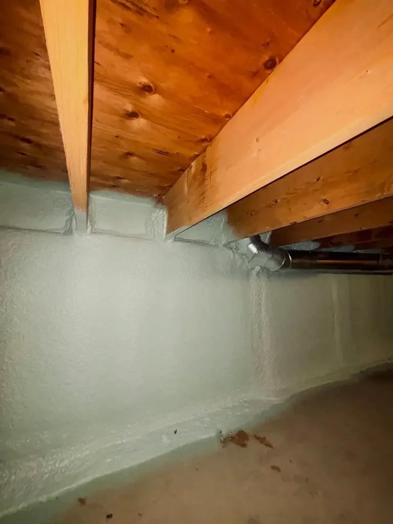 How Can Homeowners Prepare a Crawl Space for Spray Foam Installation in Parkwood, CA How Can Homeowners Prepare a Crawl Space for Spray Foam Installation in Parkwood, CA