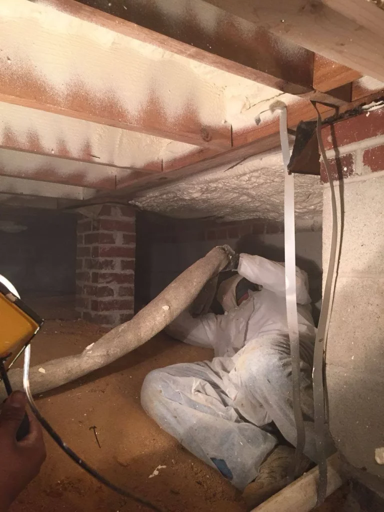 How Can Homeowners Prepare a Crawl Space for Spray Foam Installation in Parkwood, CA How Can Homeowners Prepare a Crawl Space for Spray Foam Installation in Parkwood, CA
